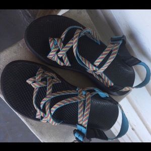 Chacos rainbow size 8